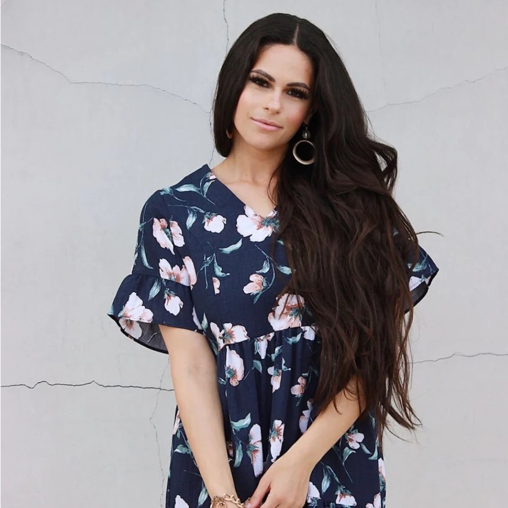Nursing Queen Bell Sleeve Navy Floral NWOT